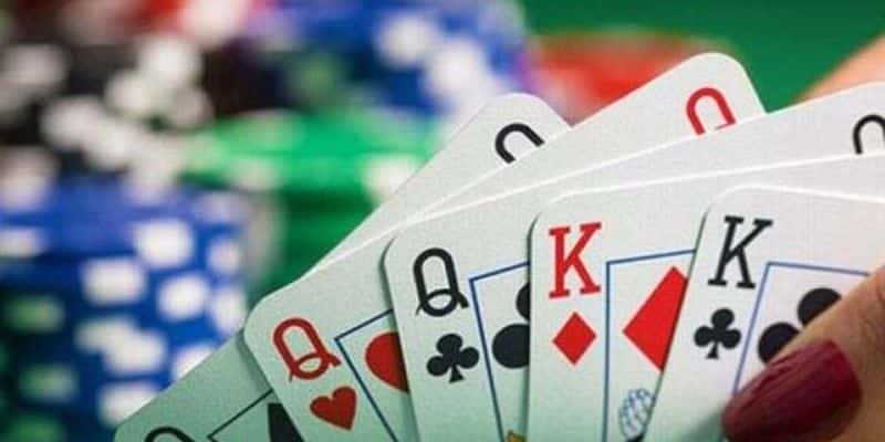 Bài Phỏm Là Gì? Cách Chơi Hiệu Quả Giúp Bạn Luôn Thắng - vaxor.fun